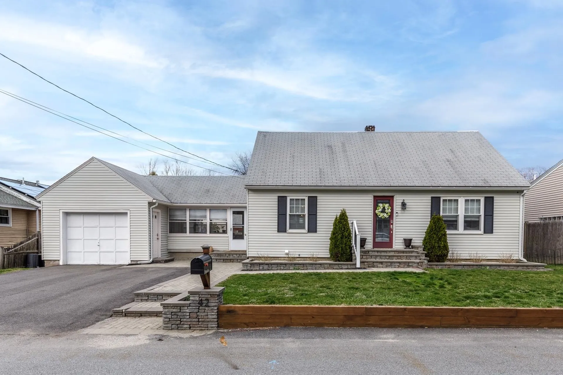 42 Lund Street Nashua NH 03060