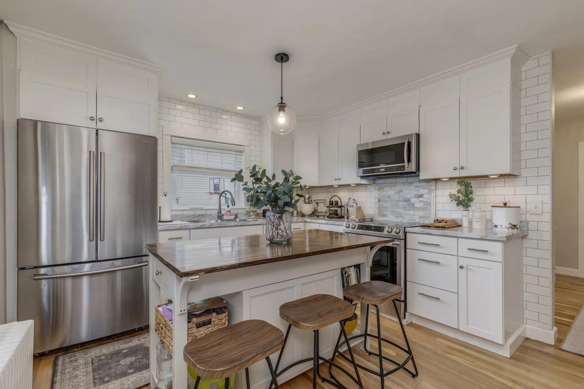 42 Lund Street Nashua NH 03060