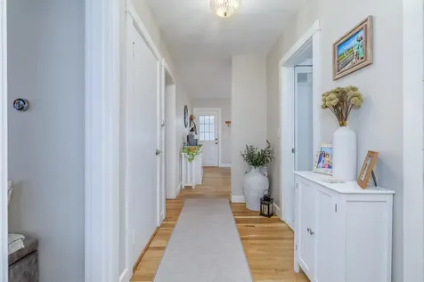 42 Lund Street Nashua NH 03060