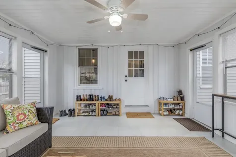 42 Lund Street Nashua NH 03060