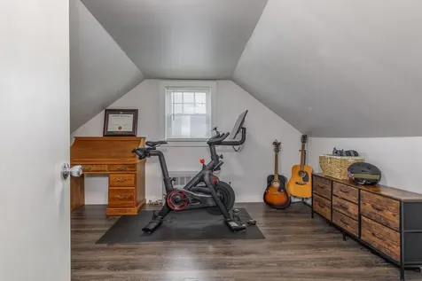 42 Lund Street Nashua NH 03060