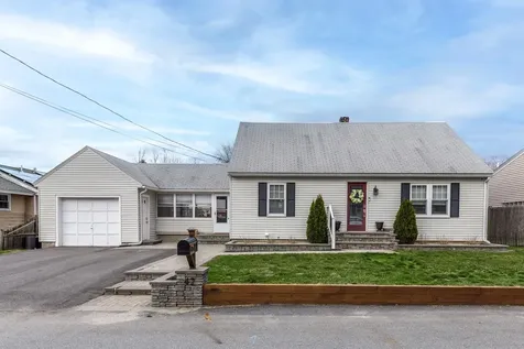 42 Lund Street Nashua NH 03060