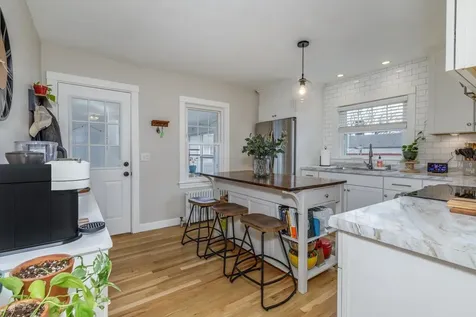 42 Lund Street Nashua NH 03060