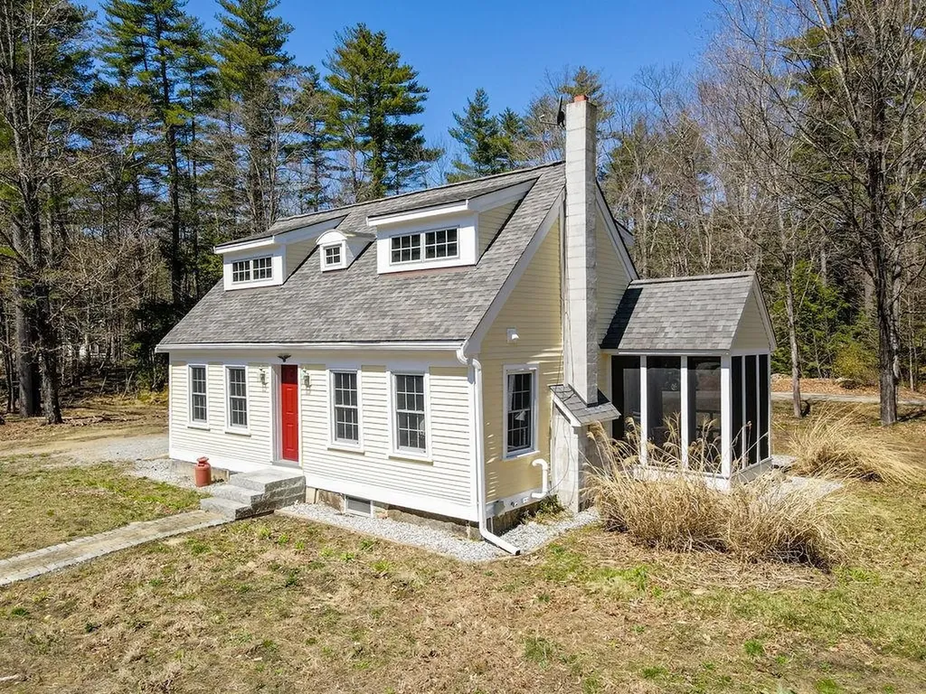 34 New Boston Road Amherst NH 03031