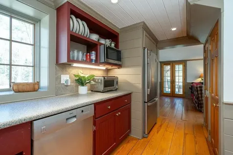 34 New Boston Road Amherst NH 03031