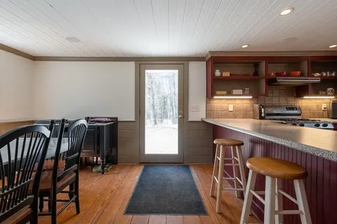 34 New Boston Road Amherst NH 03031