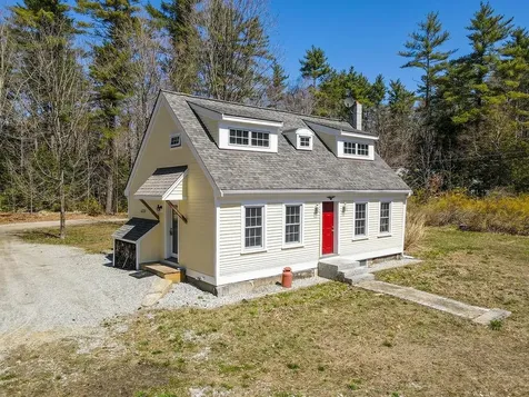 34 New Boston Road Amherst NH 03031