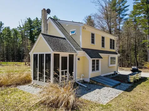 34 New Boston Road Amherst NH 03031