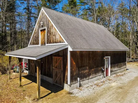 34 New Boston Road Amherst NH 03031