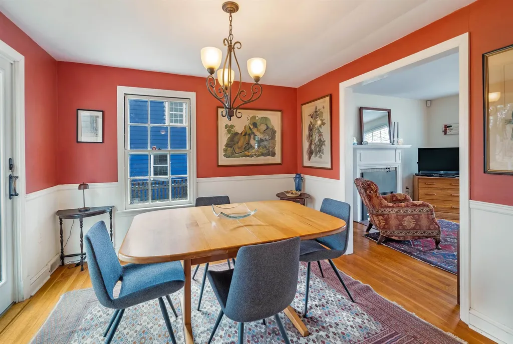 21 Colonial Square Burlington VT 05401