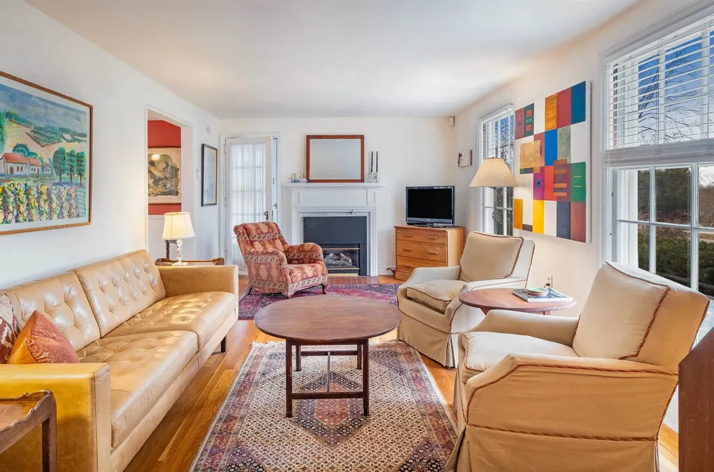 21 Colonial Square Burlington VT 05401