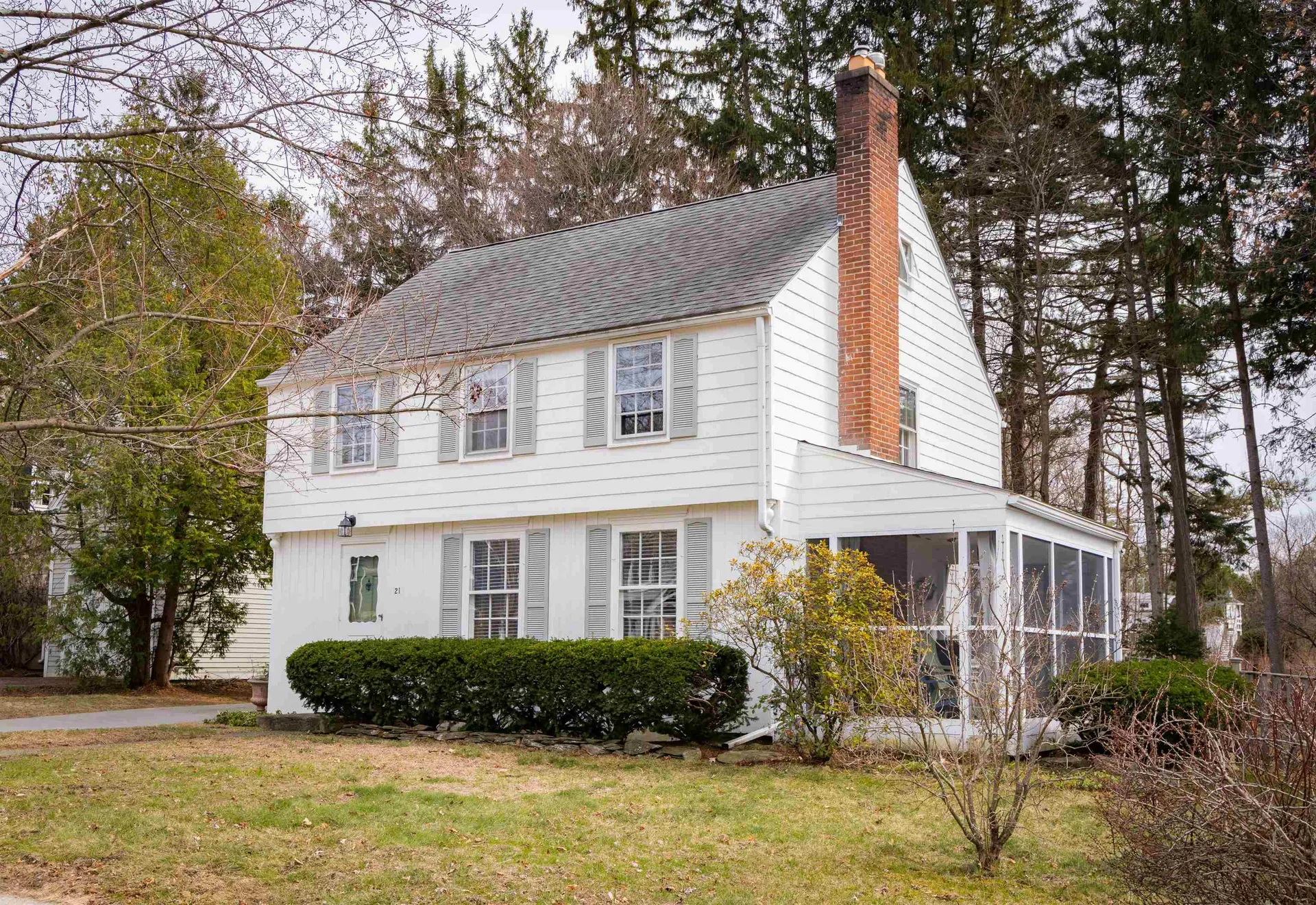 21 Colonial Square Burlington VT 05401