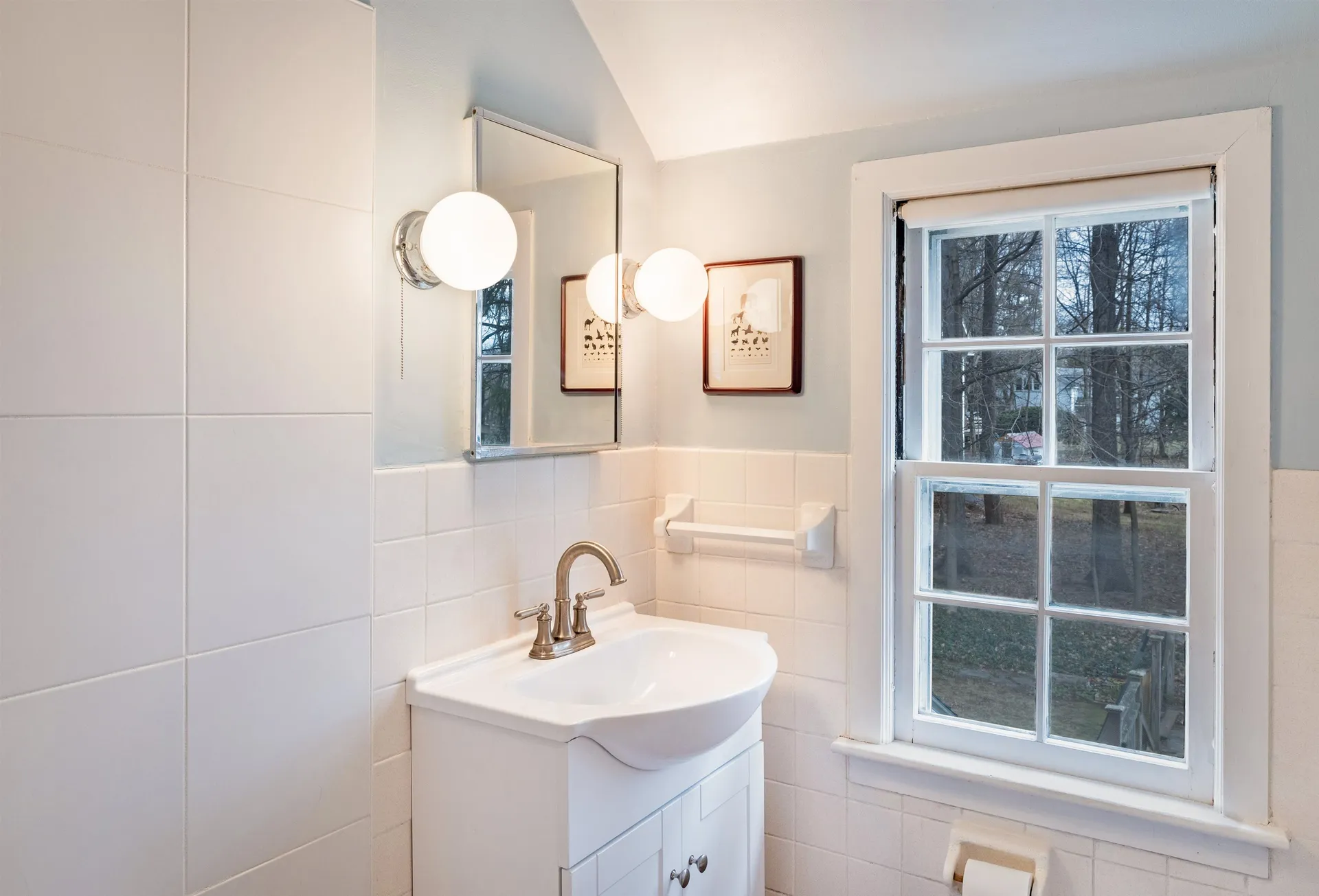 21 Colonial Square Burlington VT 05401