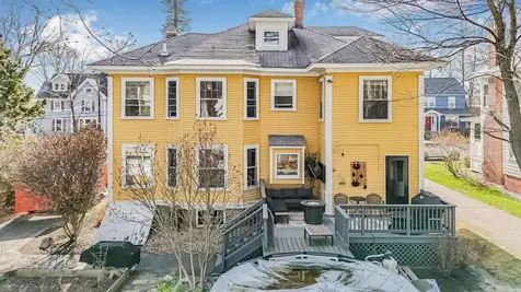 945 Chestnut Street Manchester NH 03104