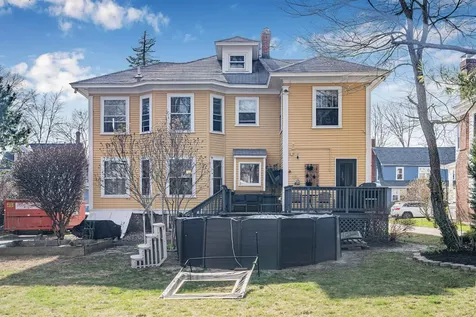 945 Chestnut Street Manchester NH 03104