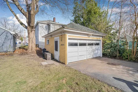 945 Chestnut Street Manchester NH 03104