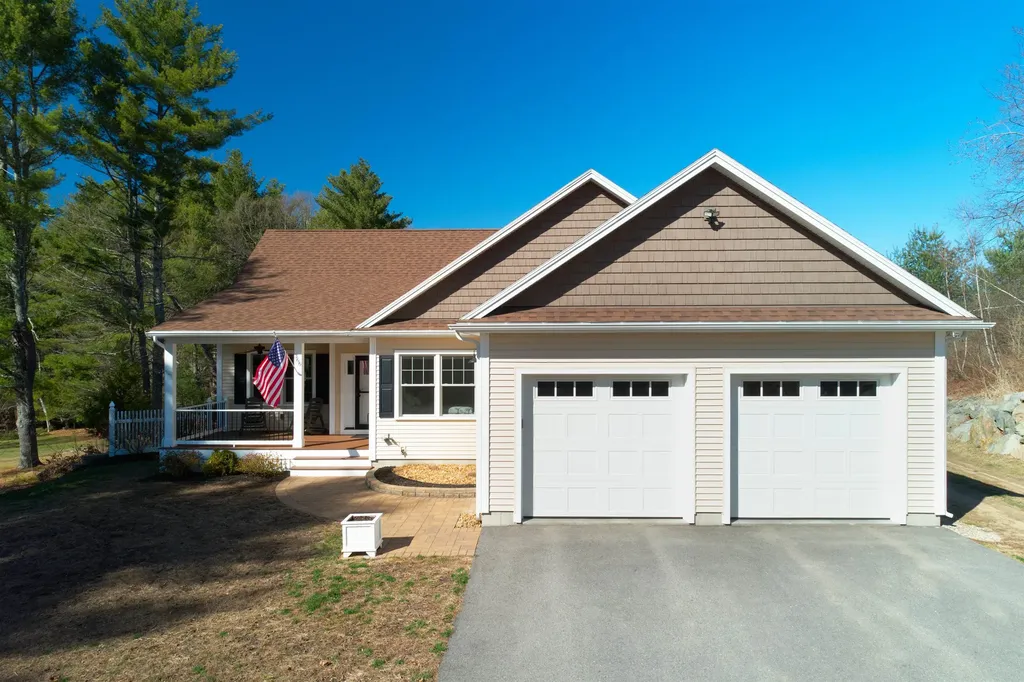 366 Ash Swamp Road Newmarket NH 03857