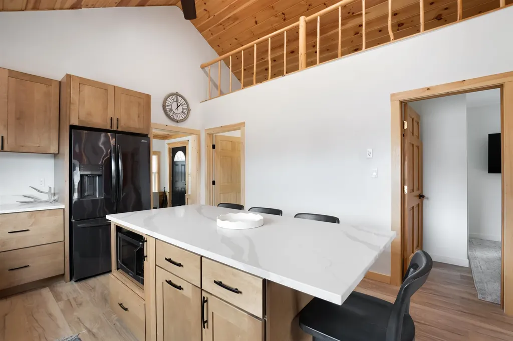 29 Colburn Road Colebrook NH 03576