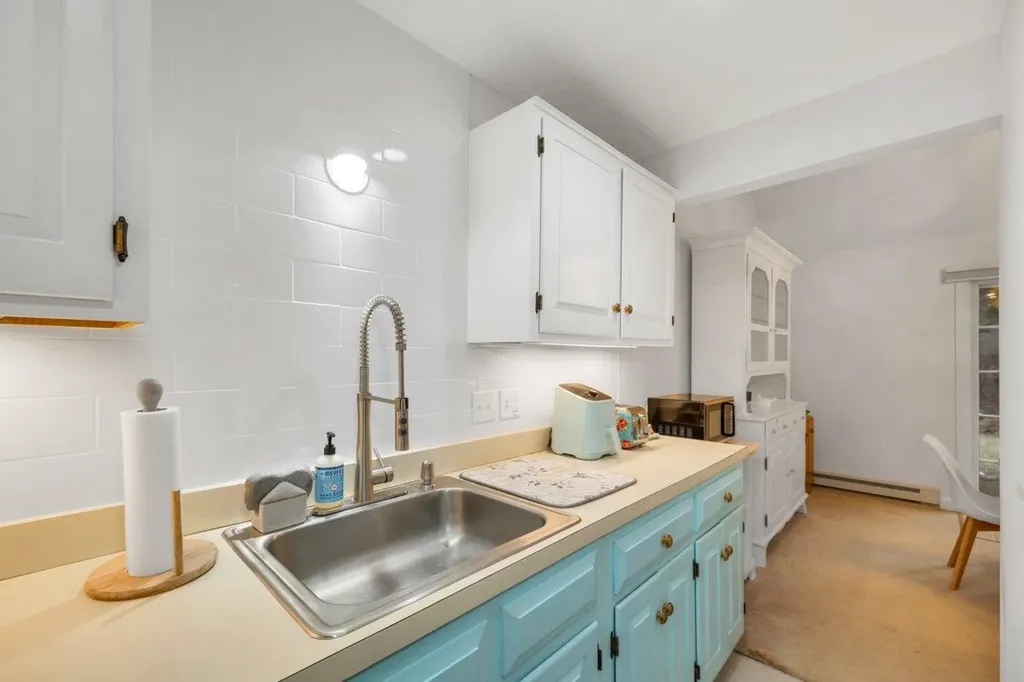 6 Wolfeboro Common Wolfeboro NH 03894