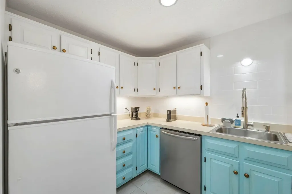 6 Wolfeboro Common Wolfeboro NH 03894