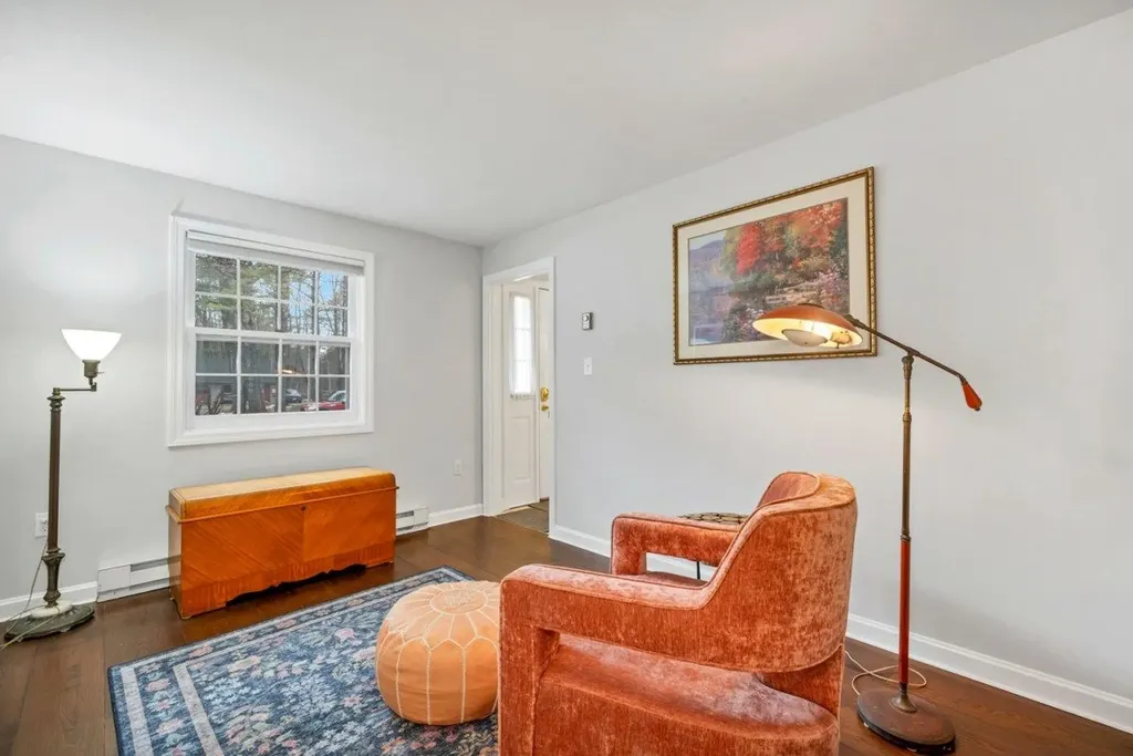 6 Wolfeboro Common Wolfeboro NH 03894