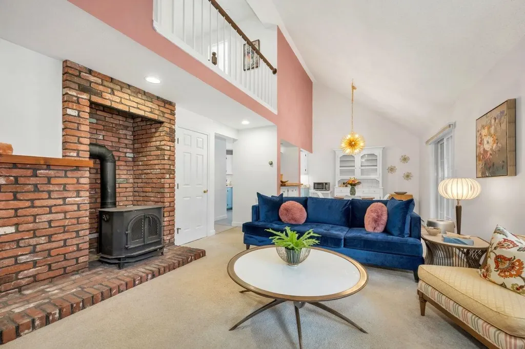 6 Wolfeboro Common Wolfeboro NH 03894