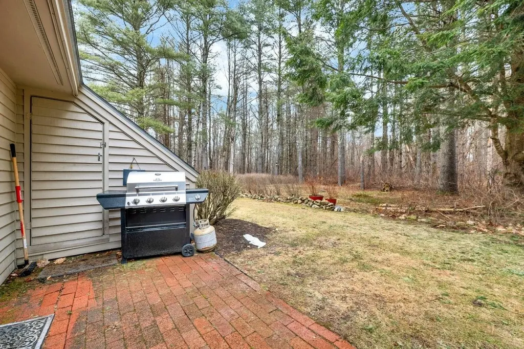 6 Wolfeboro Common Wolfeboro NH 03894