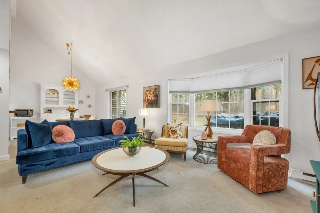 6 Wolfeboro Common Wolfeboro NH 03894