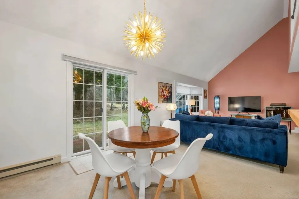 6 Wolfeboro Common Wolfeboro NH 03894