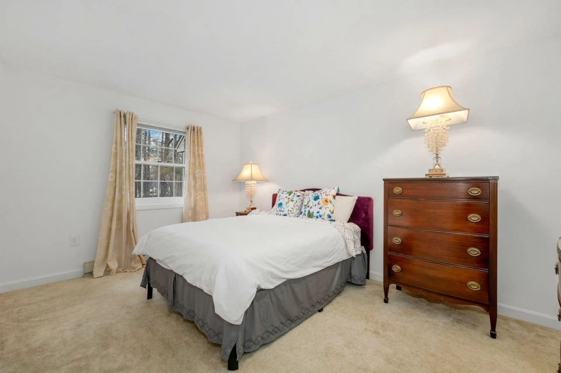 6 Wolfeboro Common Wolfeboro NH 03894