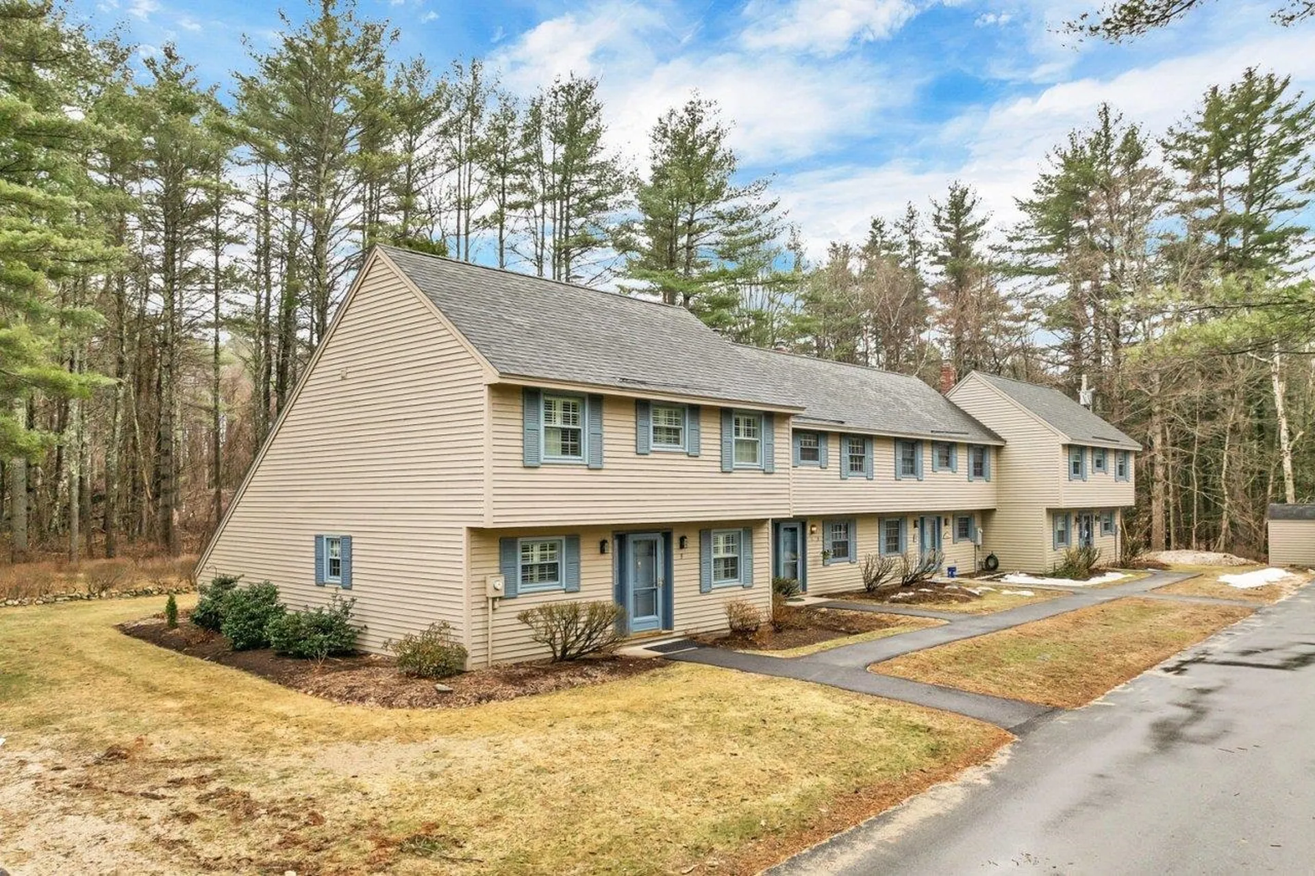 6 Wolfeboro Common Wolfeboro NH 03894