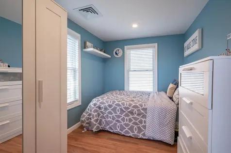 1011 Collettes Grove Road Derry NH 03038