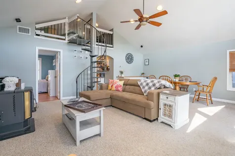 1011 Collettes Grove Road Derry NH 03038