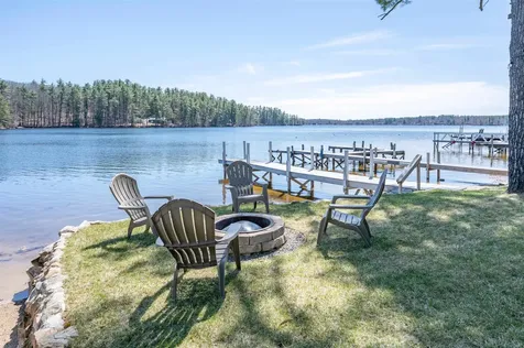 1011 Collettes Grove Road Derry NH 03038