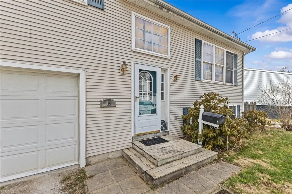 16 Walnut Street St. Albans City VT 05478