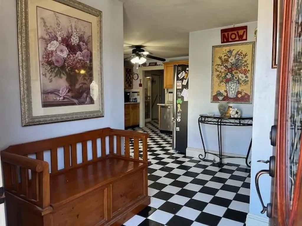 290 Mammoth Road Pelham NH 03076