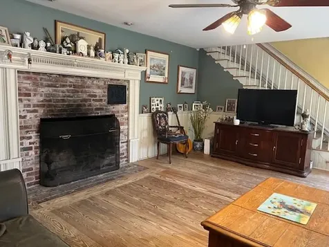 290 Mammoth Road Pelham NH 03076