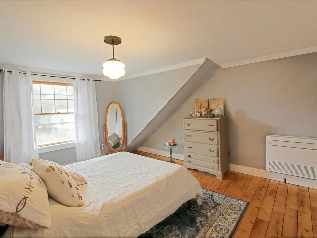 3 Wenonah Avenue Essex Junction VT 05452