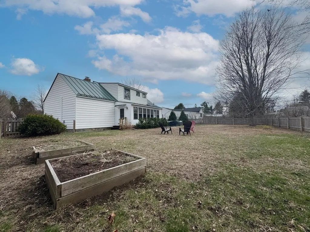 3 Wenonah Avenue Essex Junction VT 05452