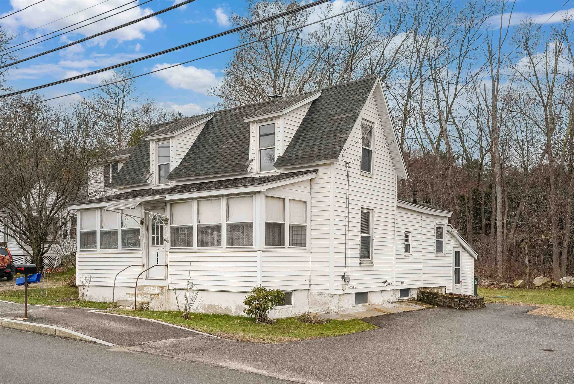 1722 Candia Road Manchester NH 03109