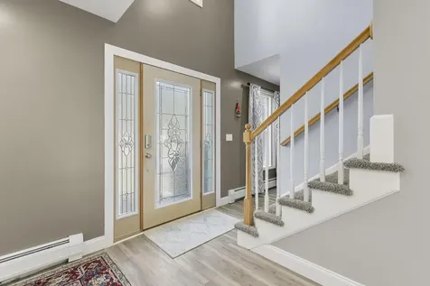 10 Ann Logan Circle Raymond NH 03077