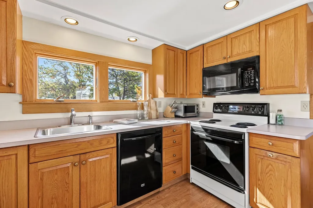 341 Ocean Avenue Wells ME 04090