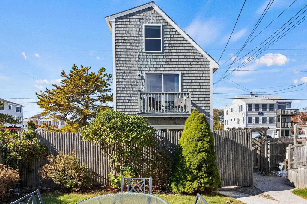 341 Ocean Avenue Wells ME 04090