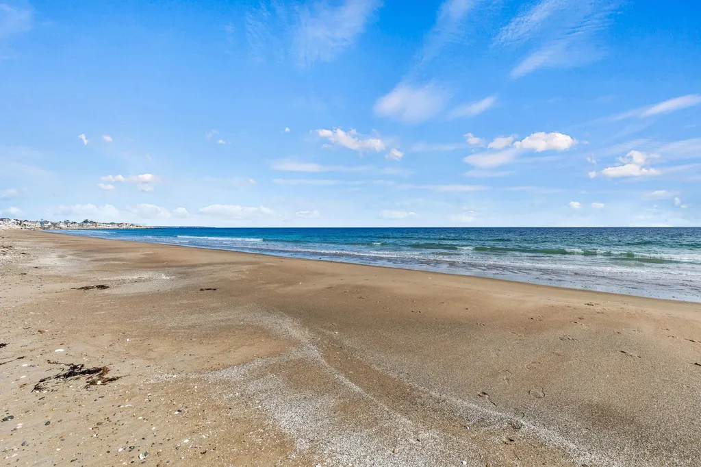 341 Ocean Avenue Wells ME 04090