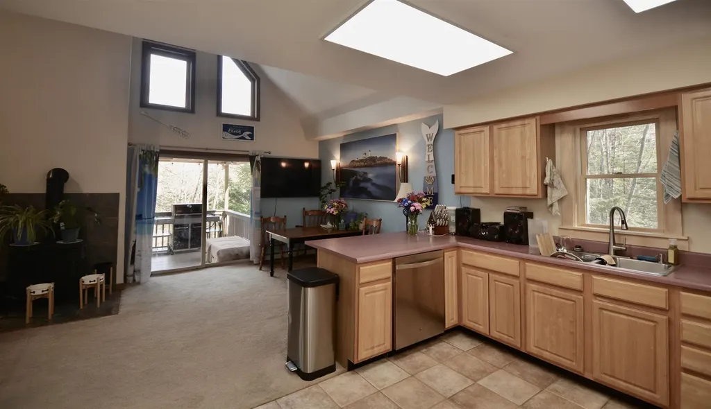 96 Greensward Drive Grantham NH 03753