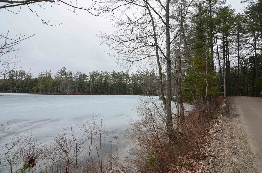 4 Doten Lane Grafton NH 03240