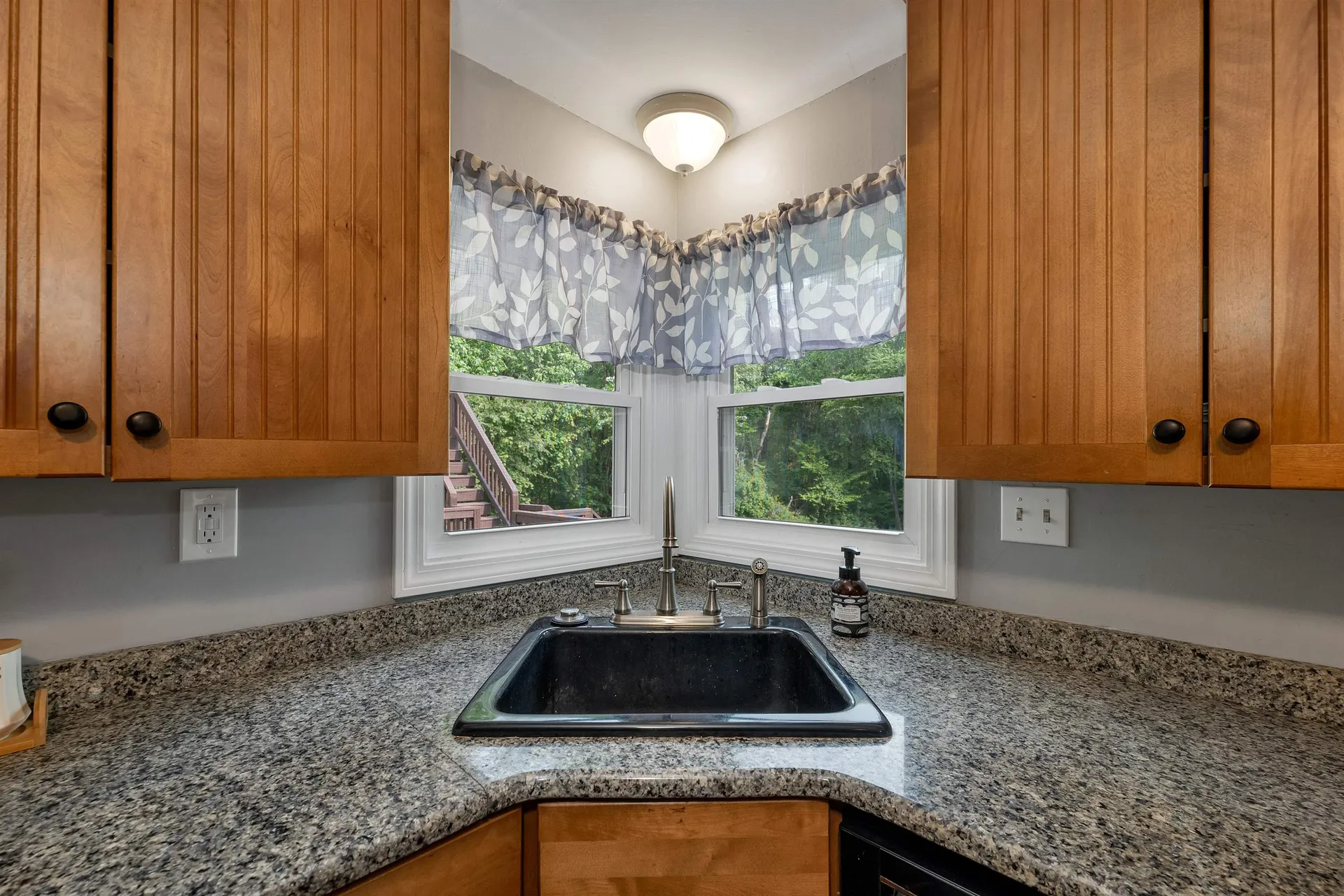 44 High Street Stratham NH 03885