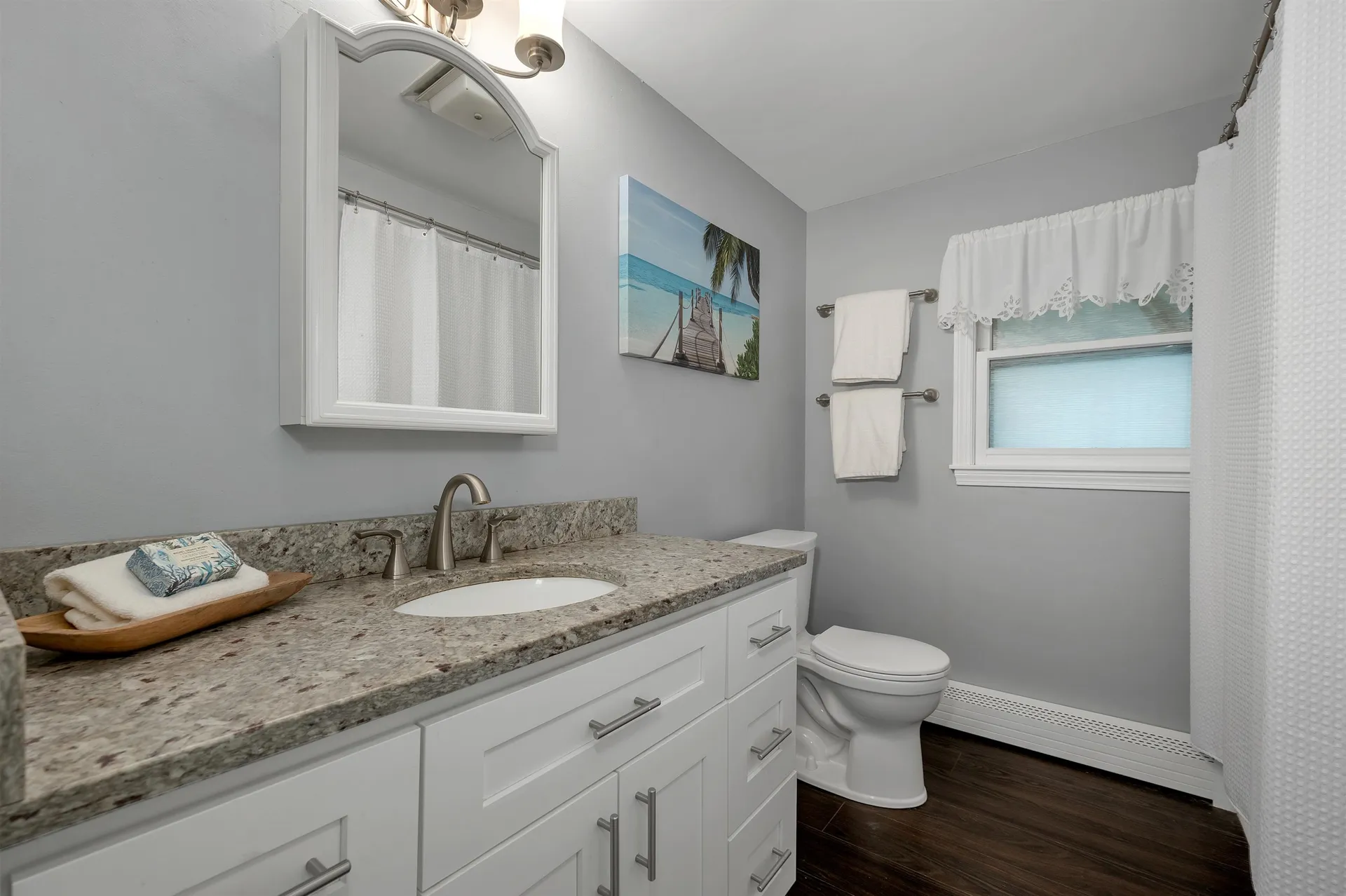 44 High Street Stratham NH 03885