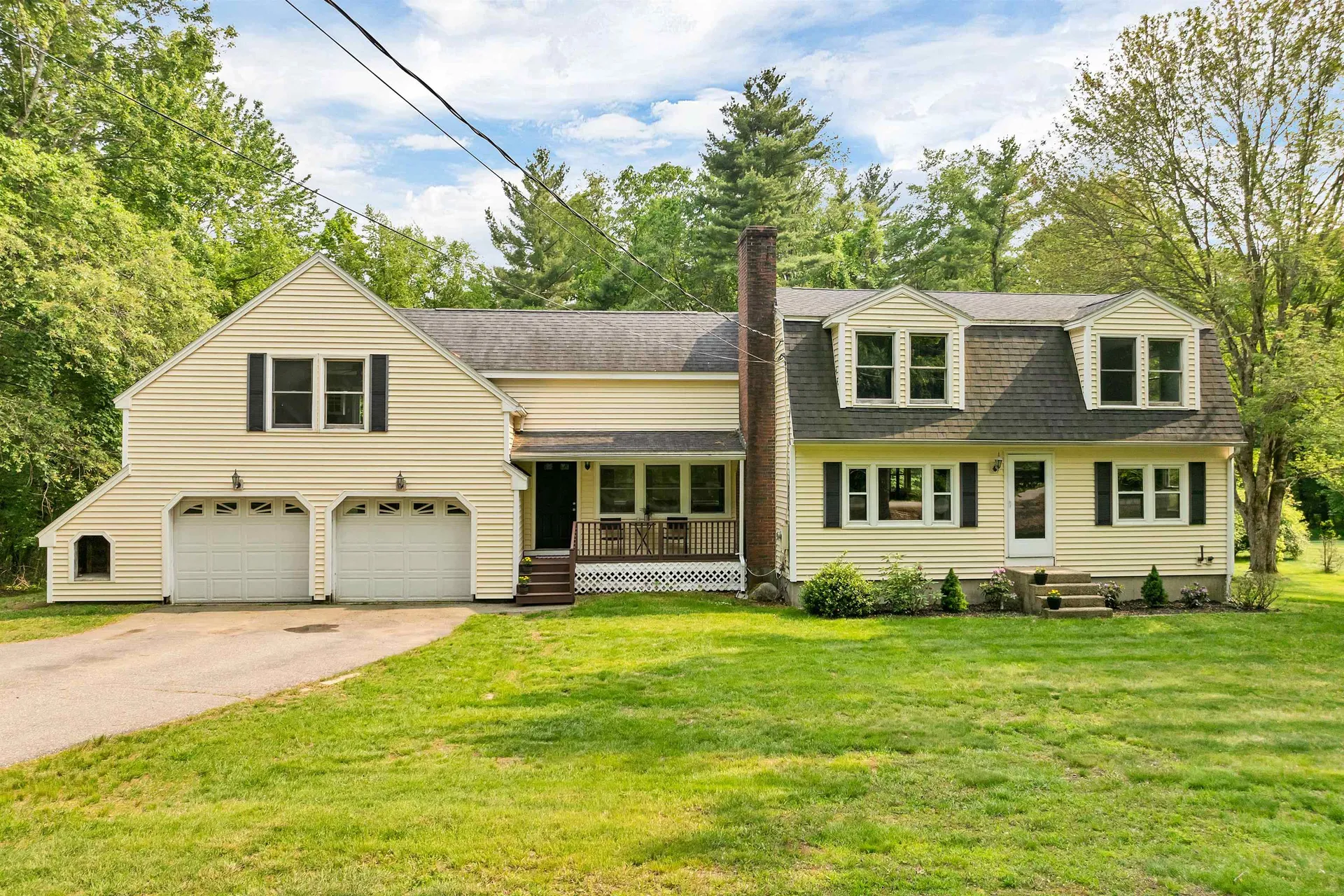 44 High Street Stratham NH 03885