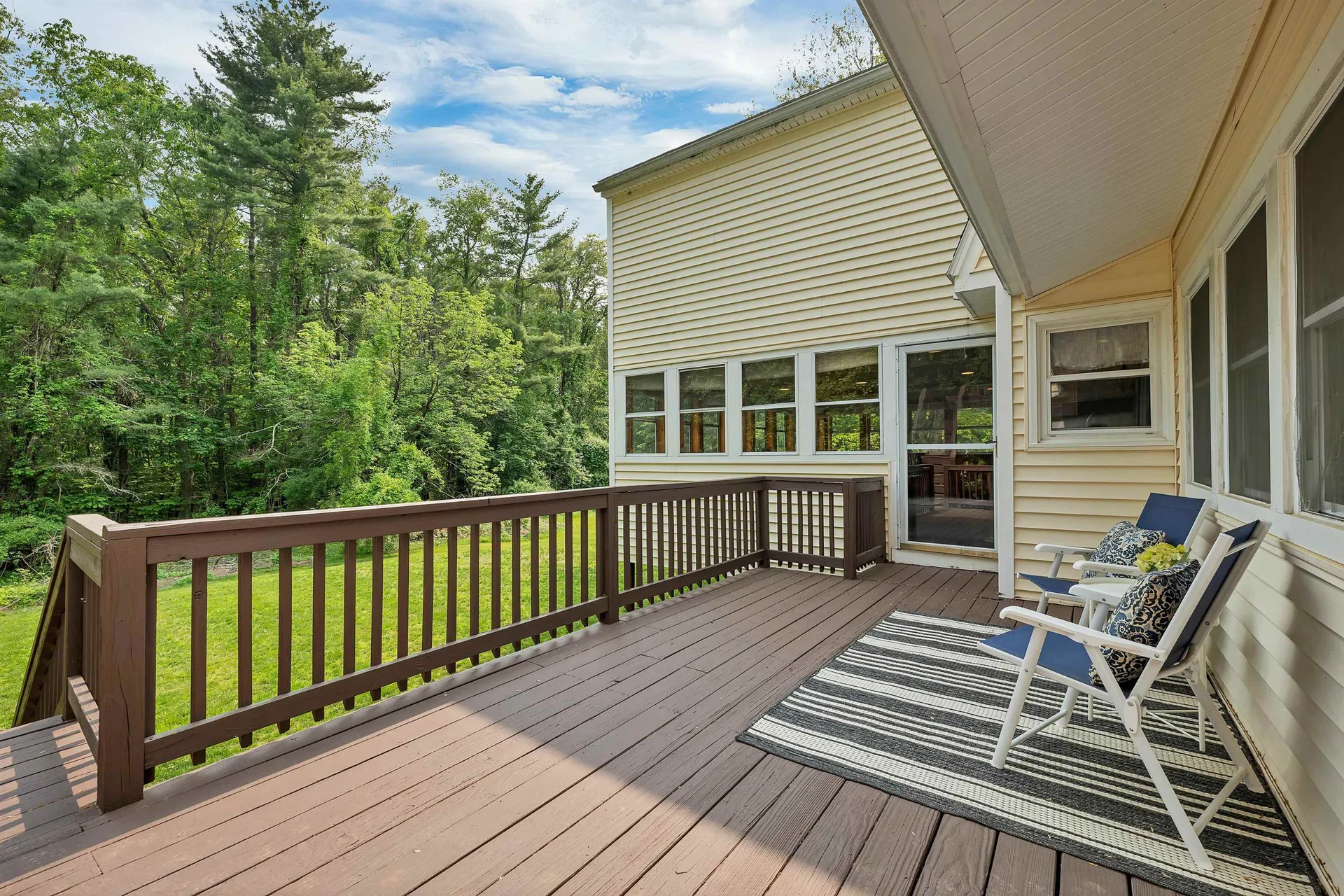 44 High Street Stratham NH 03885